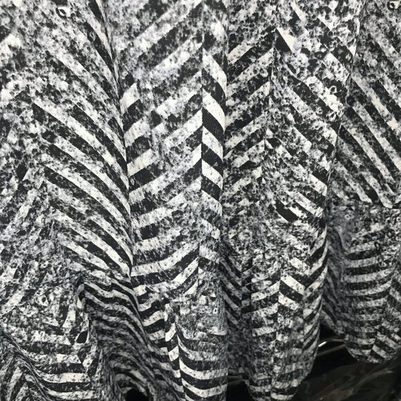 Kensie 3/4 Sleeve Summer Weight Poly - Picture 8 of 9